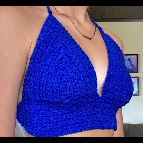 Blue crotchet halter top - Picture 2 of 3